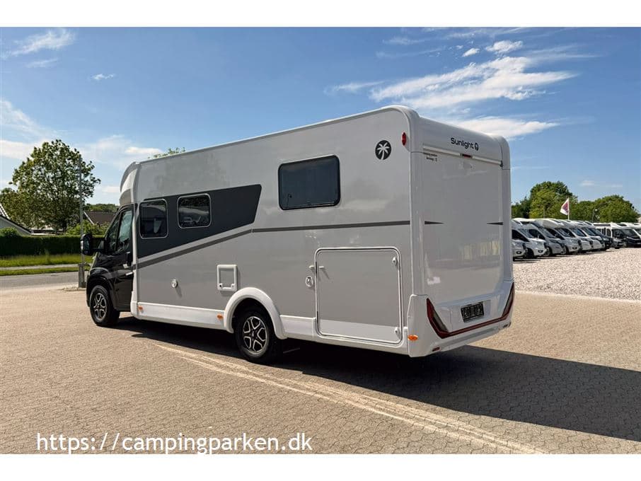 Sunlight T 69 LC Adventure Edition - miniature 1
