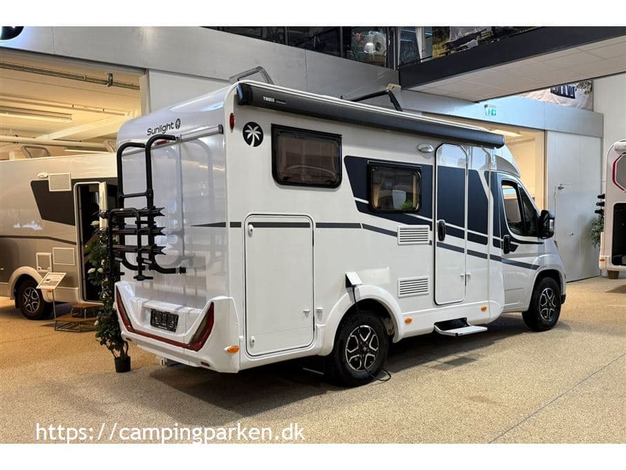 Sunlight VAN V60 Adventure Edition - miniature 1