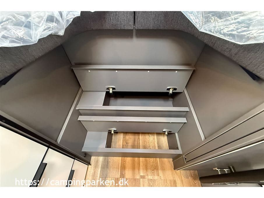 Niesmann+Bischoff Arto 88E - miniature 1
