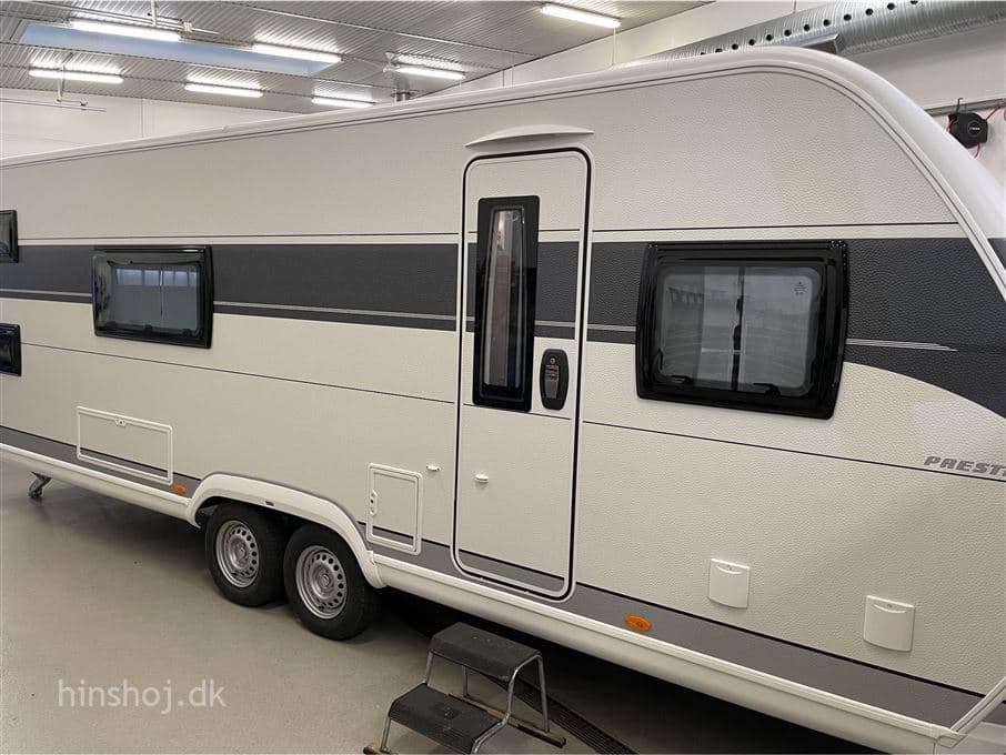 Hobby Prestige 650 KFU - miniature 1