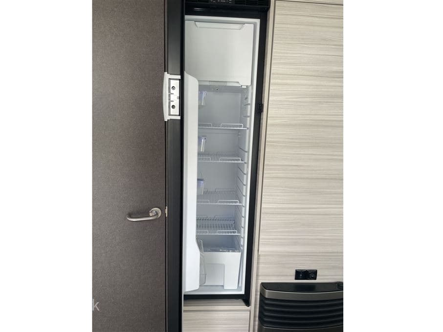 Dethleffs Cjoy 480 FSH - miniature 1