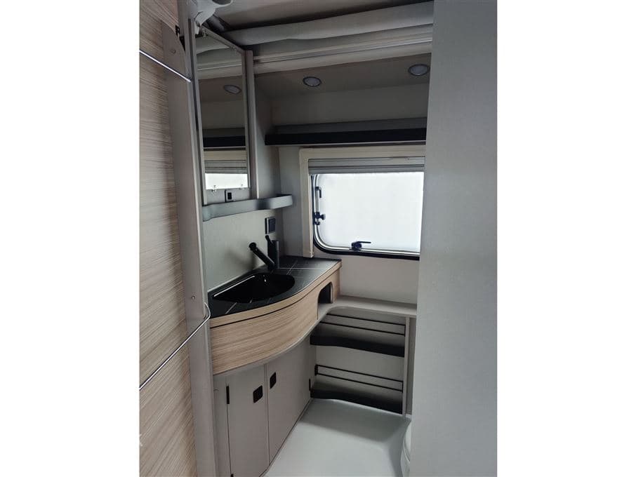 Eriba Touring 542 Harbour Blue - miniature 1