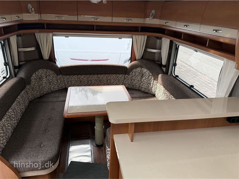 Hobby Excellent 560 CFE - miniature 1