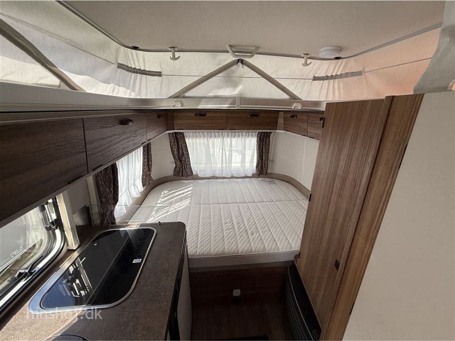 Eriba Touring 430 Legend - miniature 1
