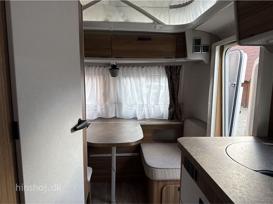 Eriba Touring 430 Legend - miniature 1