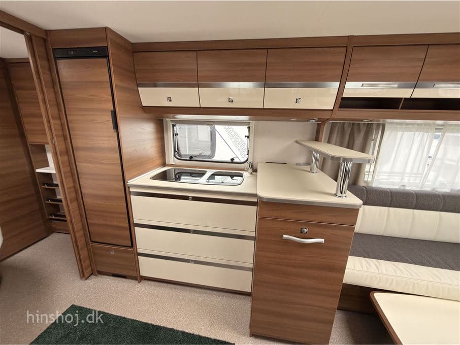 Dethleffs Nomad 590 RF - miniature 1