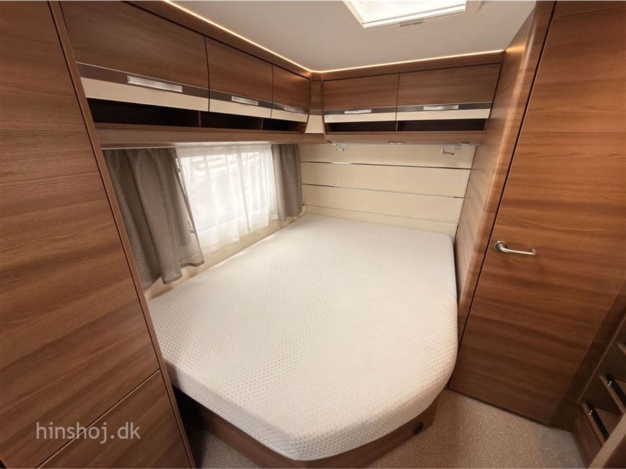 Dethleffs Nomad 590 RF - miniature 1