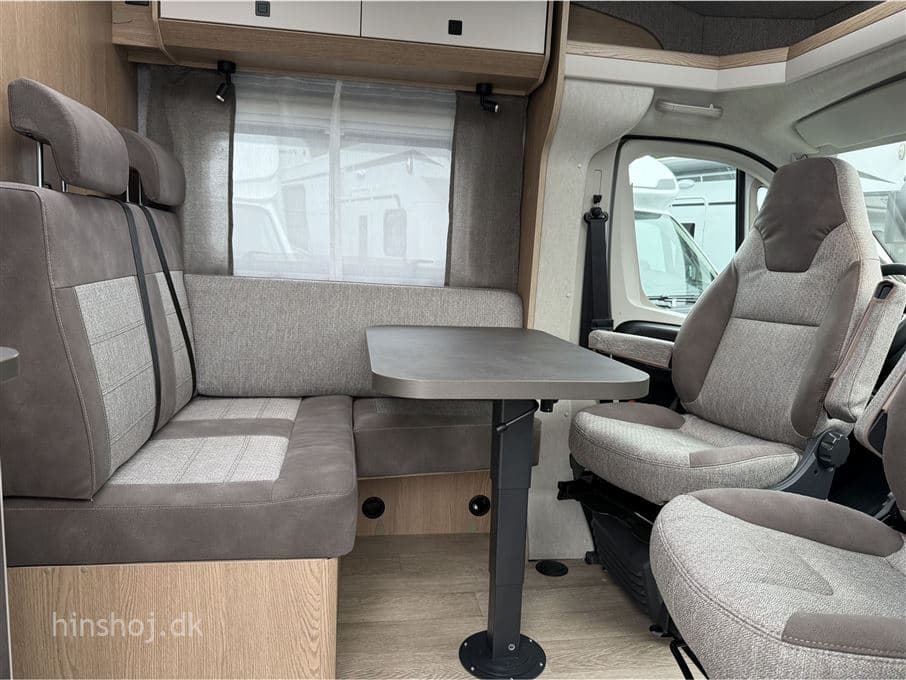 Hobby Ontour C 680 GE Aut - miniature 1