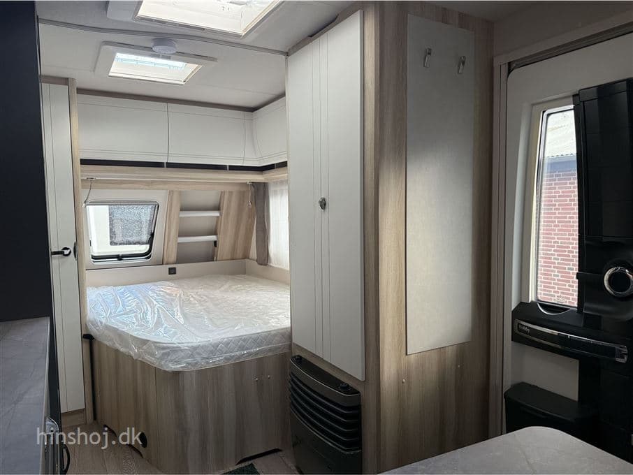 Hobby De Luxe 460 UFe - miniature 1