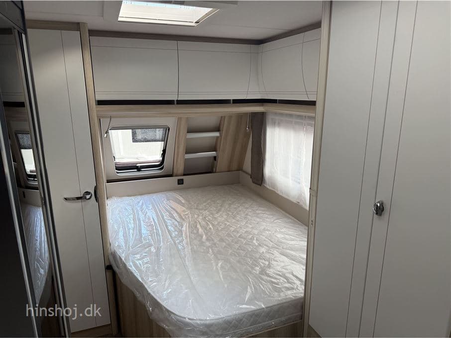 Hobby De Luxe 460 UFe - miniature 1