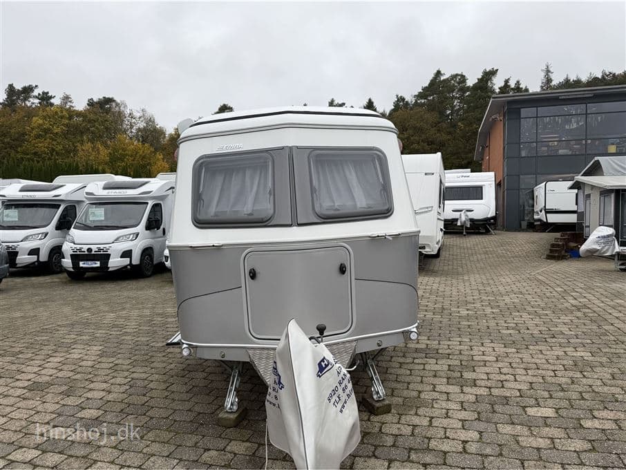 Eriba Touring 430 Legend - miniature 1