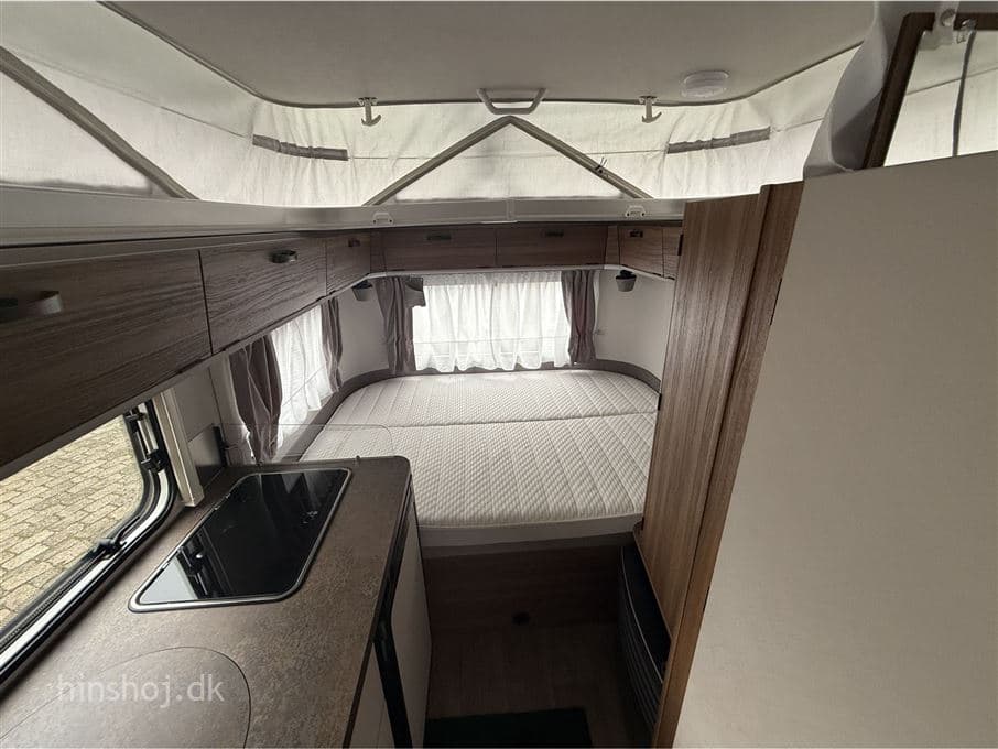 Eriba Touring 430 Legend - miniature 1