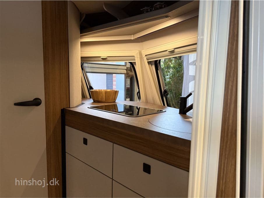 Eriba Touring 320 Legend - miniature 1