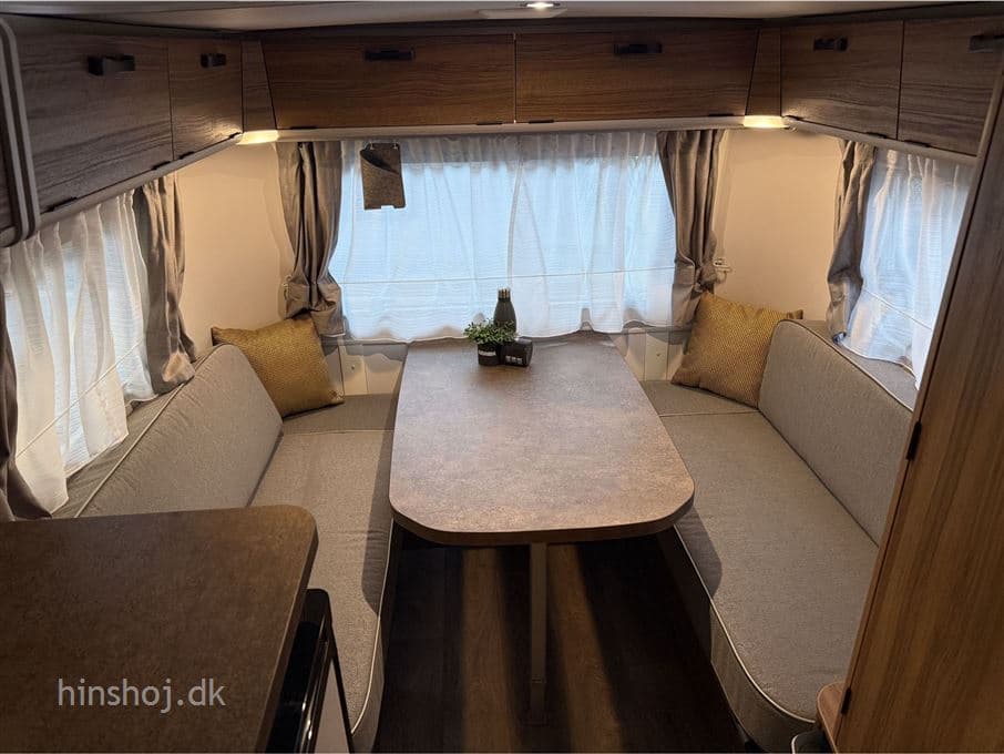 Eriba Touring 320 Legend - miniature 1