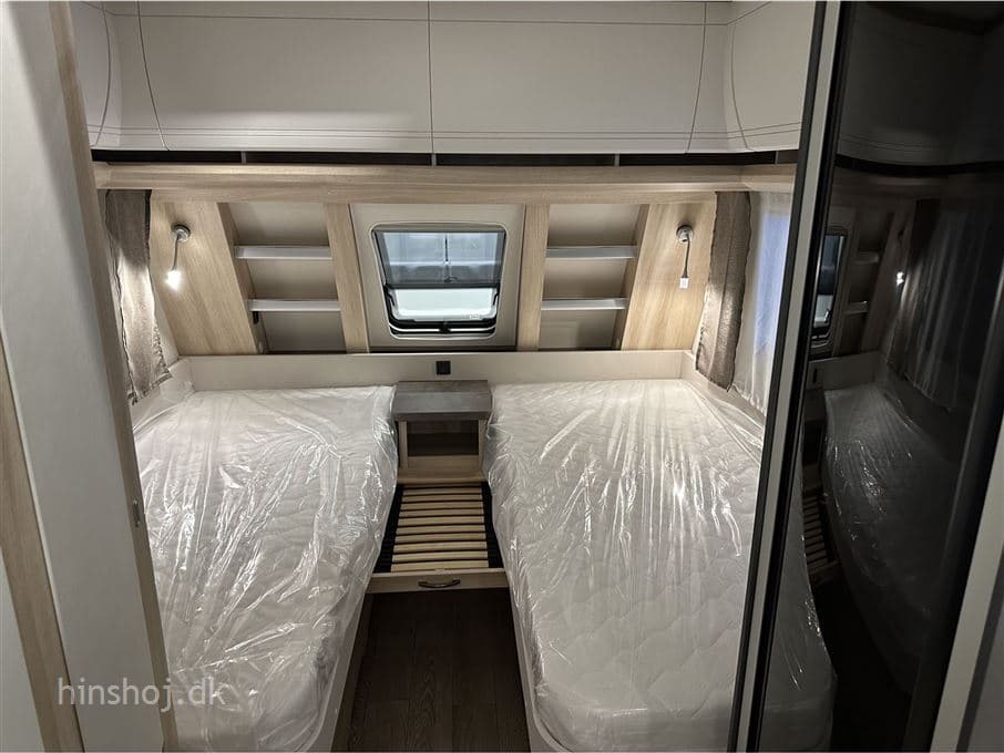 Hobby De Luxe 495 UL - miniature 1