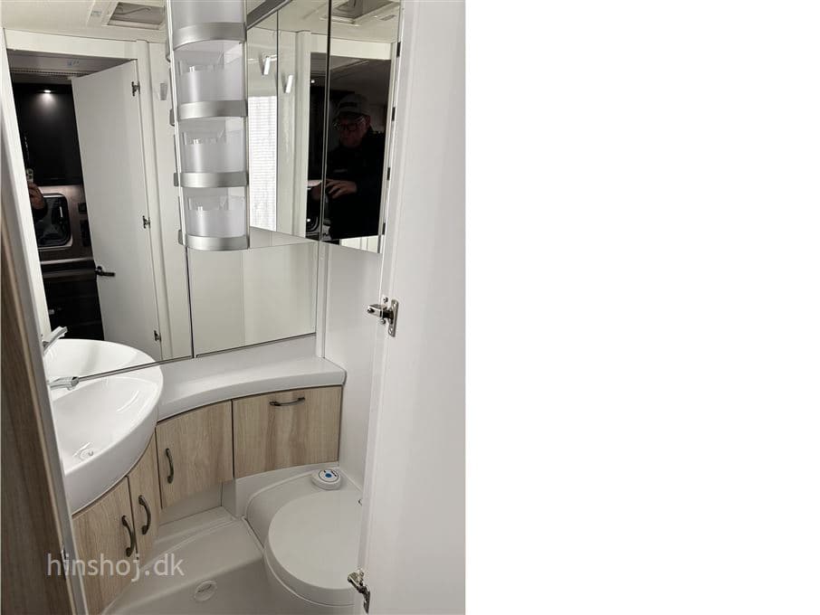 Hobby De Luxe 495 UL - miniature 1