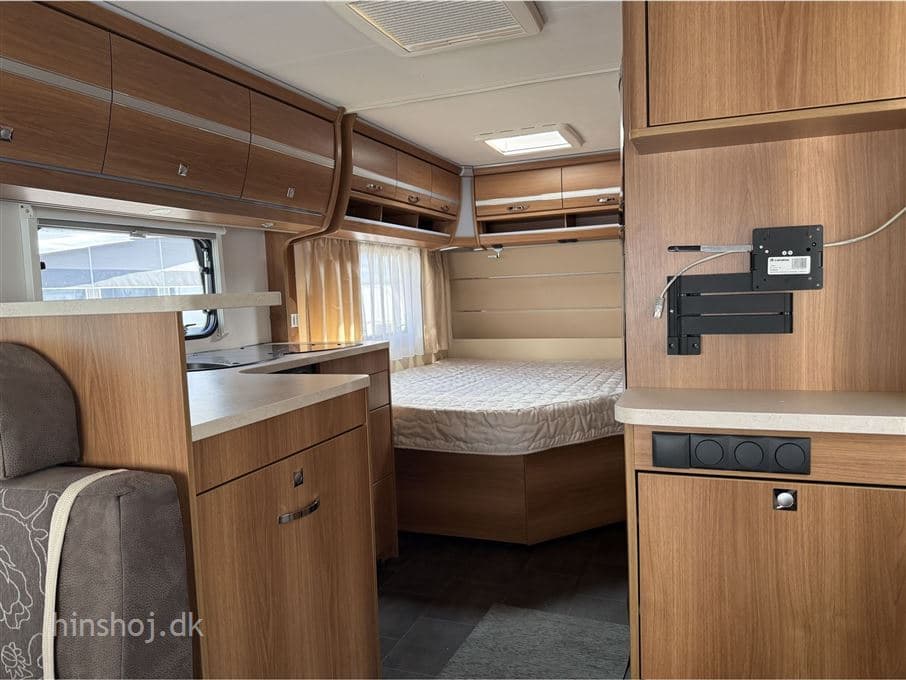 Dethleffs Nomad 560 FR - miniature 1