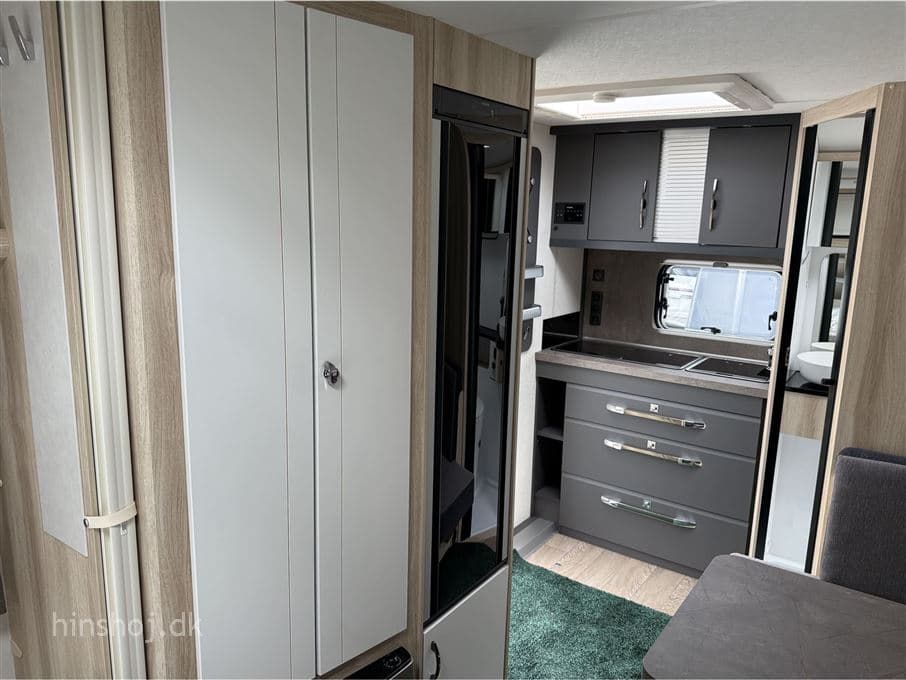 Hobby De Luxe 460 SFF - miniature 1
