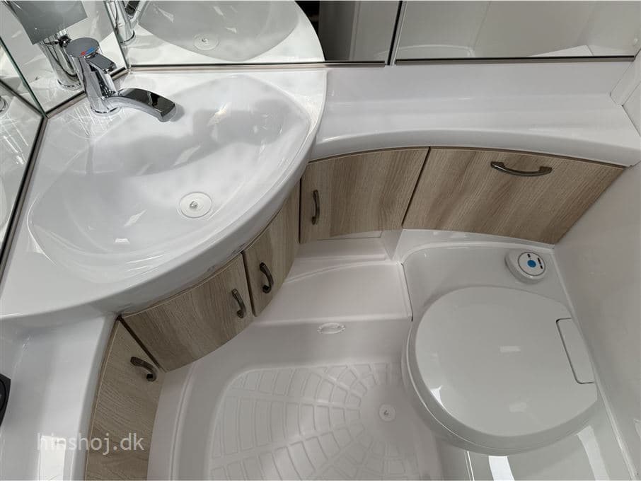 Hobby De Luxe 495 UL - miniature 1