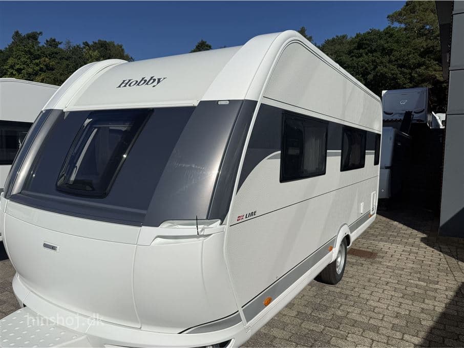 Hobby De Luxe 460 SL - miniature 1