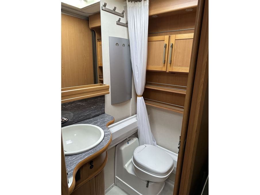Kabe Royal 560 XL KS - miniature 1