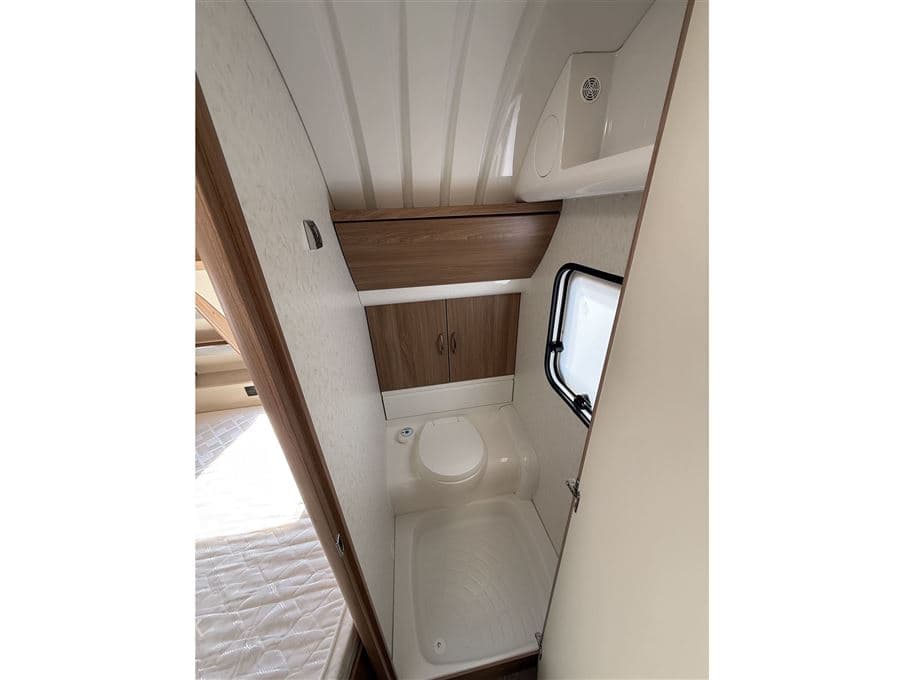 Hobby De Luxe 400 SFE - miniature 1