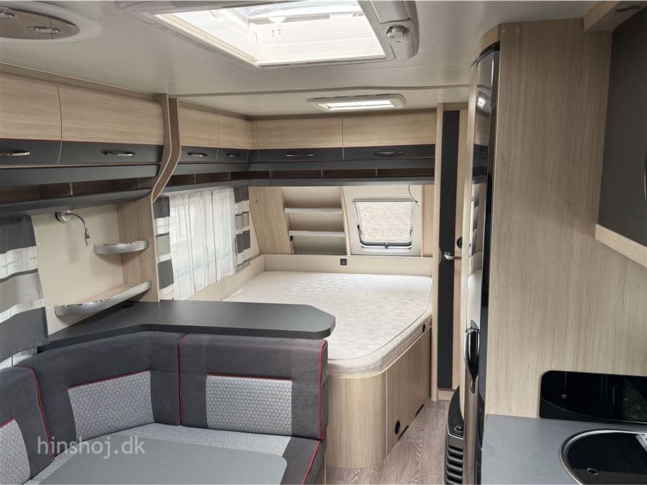 Hobby De Luxe Edition 560 Kmfe - miniature 1