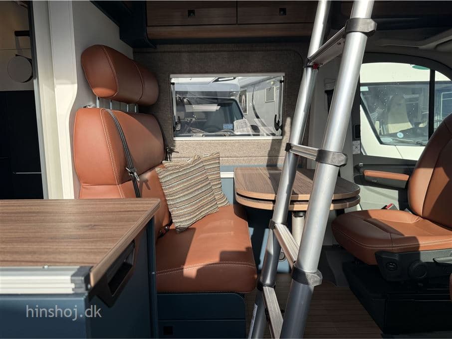 Eriba Car 600 Indium Grey - miniature 1