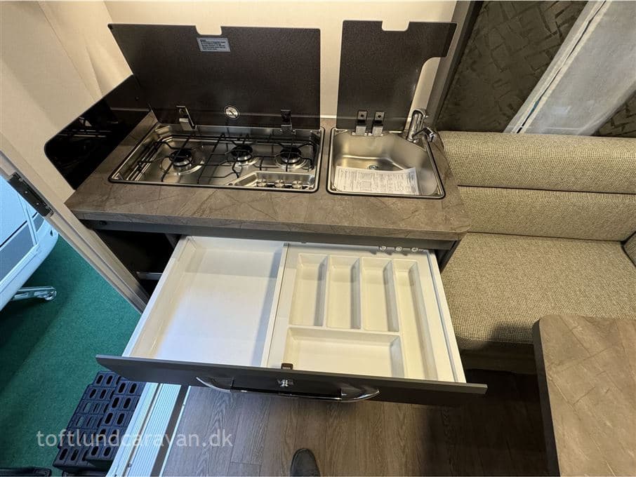 Hobby De Luxe 400 SFE - miniature 1