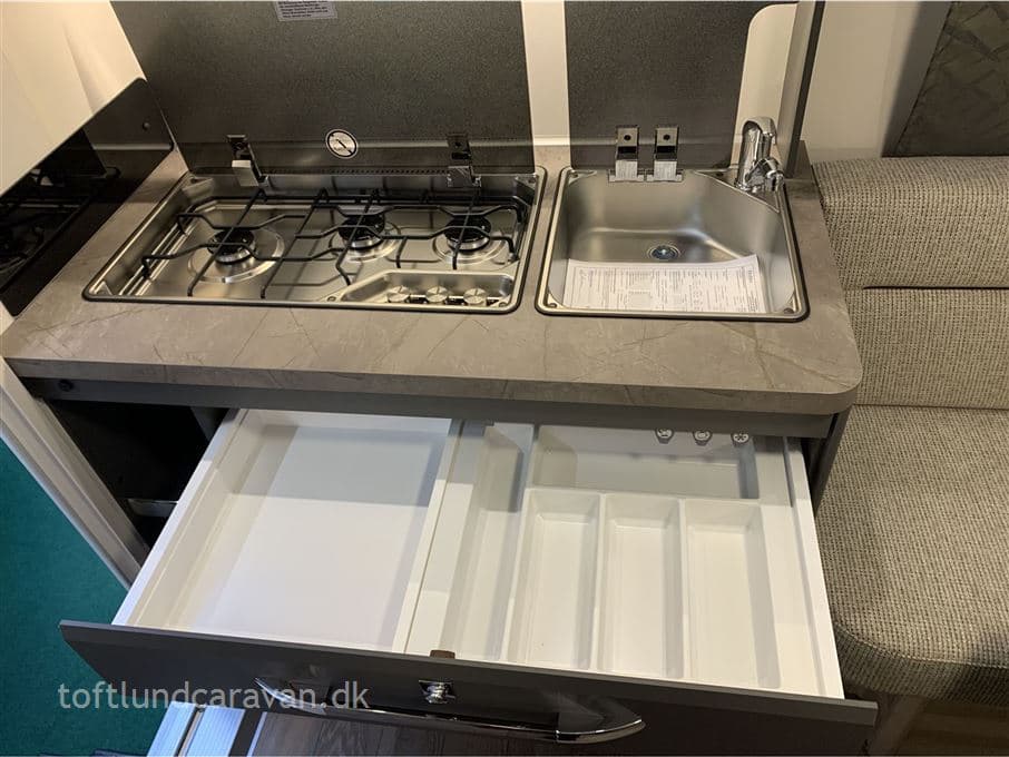 Hobby De Luxe 400 SFE - miniature 1