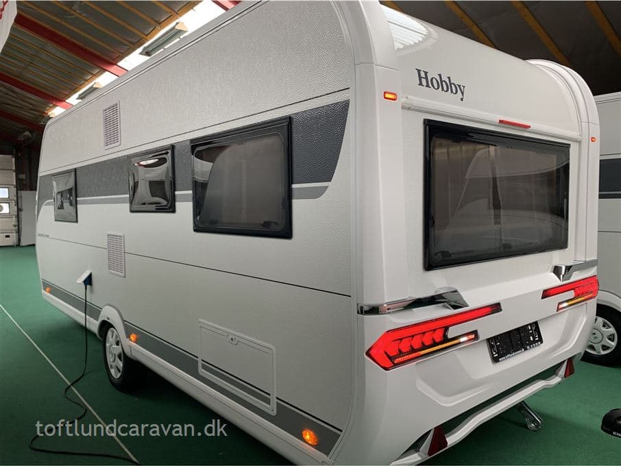 Hobby Excellent Edition 540 UFF - miniature 1