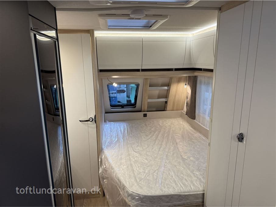 Hobby De Luxe 460 UFe - miniature 1