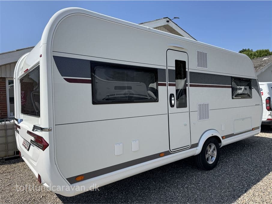 Hobby Excellent 560 CFE - miniature 1