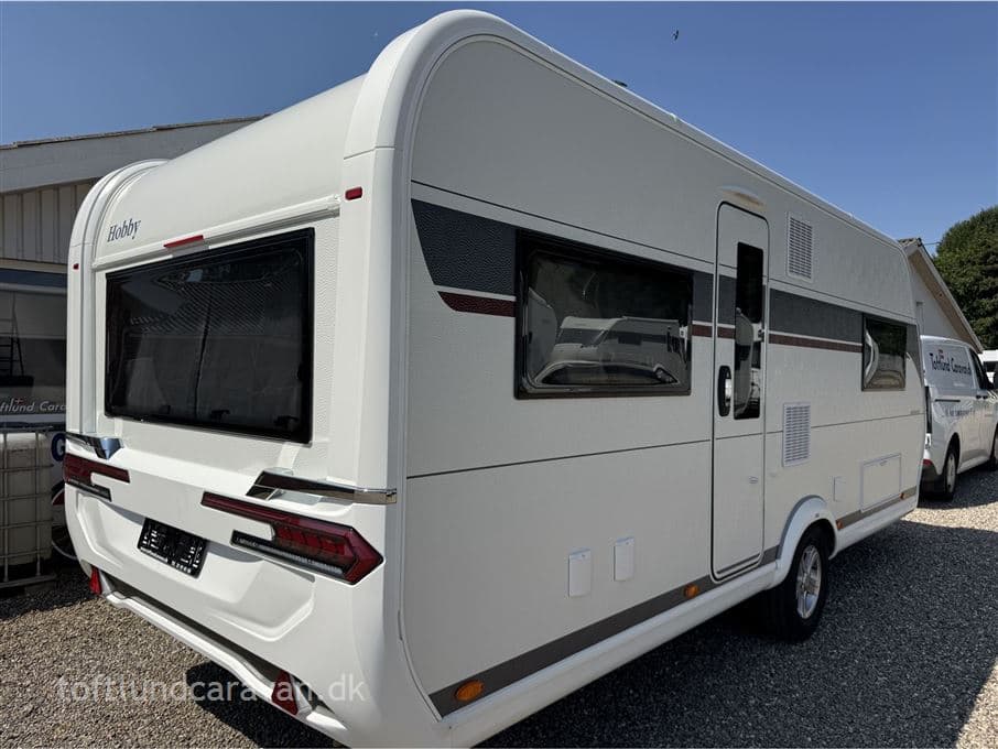 Hobby Excellent 560 CFE - miniature 1