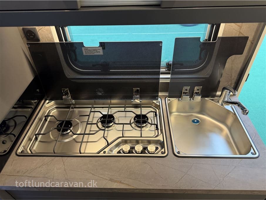 Hobby De Luxe 495 UL - miniature 1