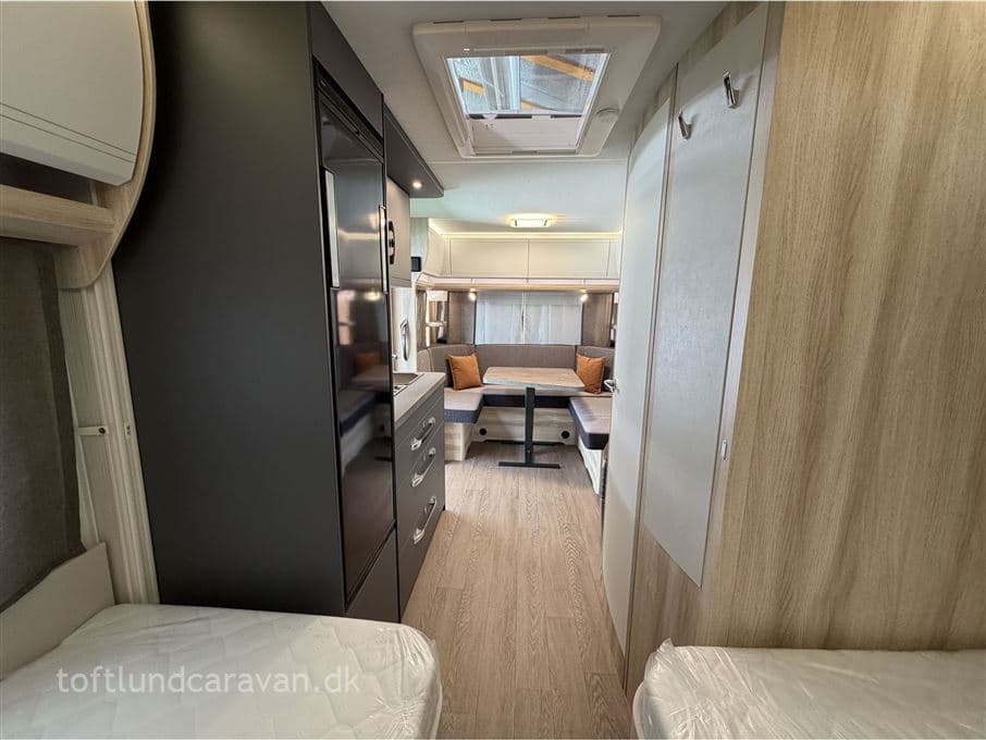 Hobby De Luxe 495 UL - miniature 1