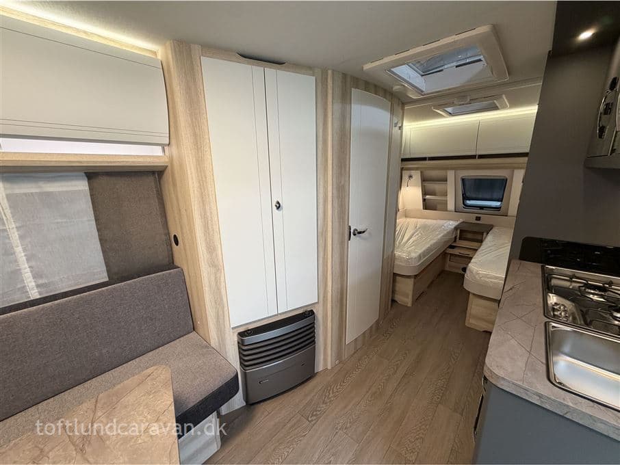 Hobby De Luxe 495 UL - miniature 1