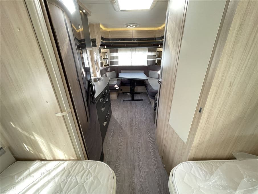 Hobby De Luxe Edition 495 UL - miniature 1