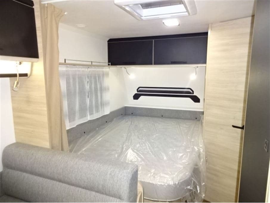 Caravelair Sport Line 410 Sport Line - miniature 1
