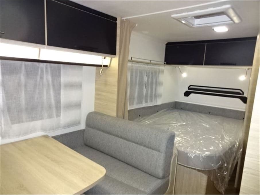 Caravelair Sport Line 410 Sport Line - miniature 1