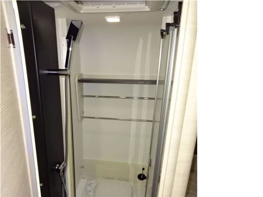 Caravelair Exclusive 475 - miniature 1