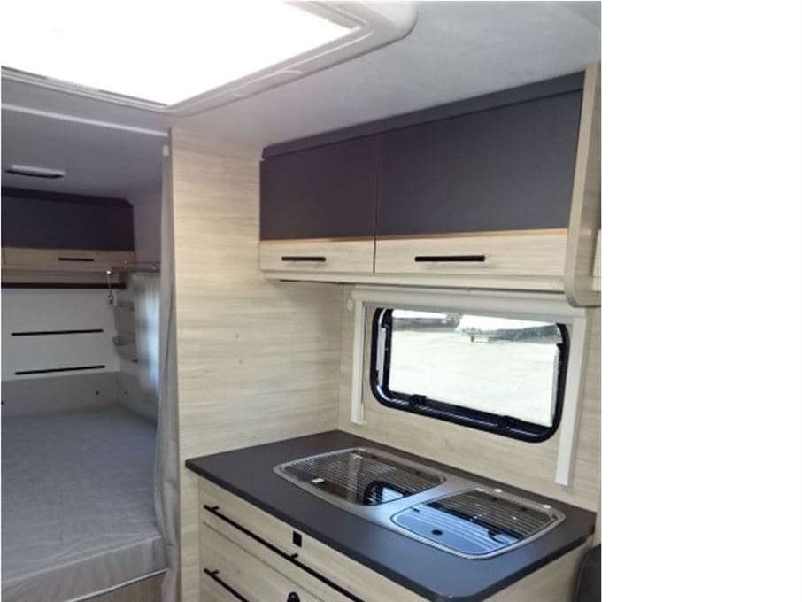 Caravelair Antares Titanium 455 Aniversery - miniature 1