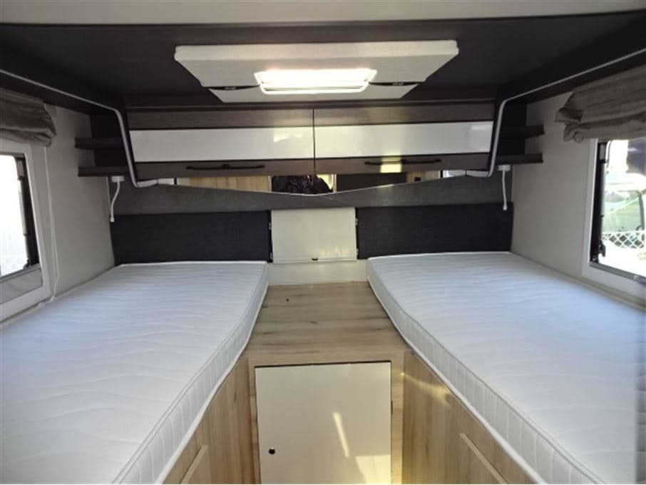 Elnagh T-Loft 532 - miniature 1