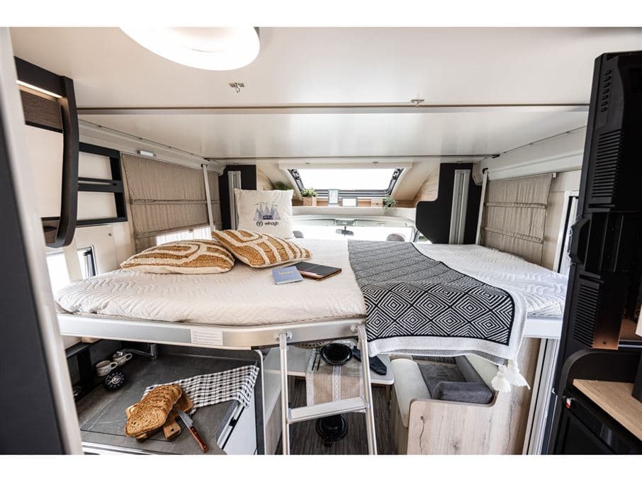 Elnagh T-Loft 532 - miniature 1