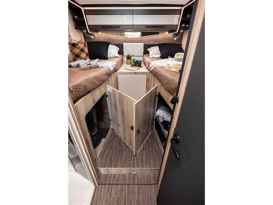 Elnagh T-Loft 532 - miniature 1
