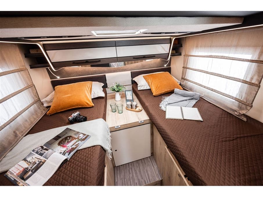 Elnagh T-Loft 529 - miniature 1
