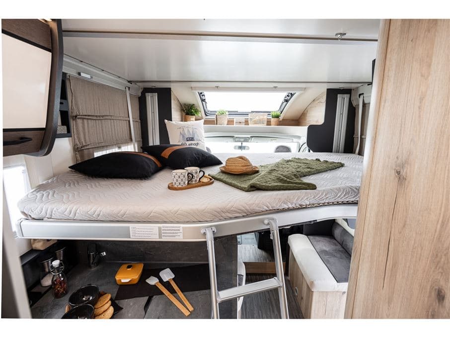 Elnagh T-Loft 529 - miniature 1