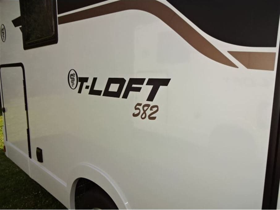 Elnagh T-Loft 582 - miniature 1