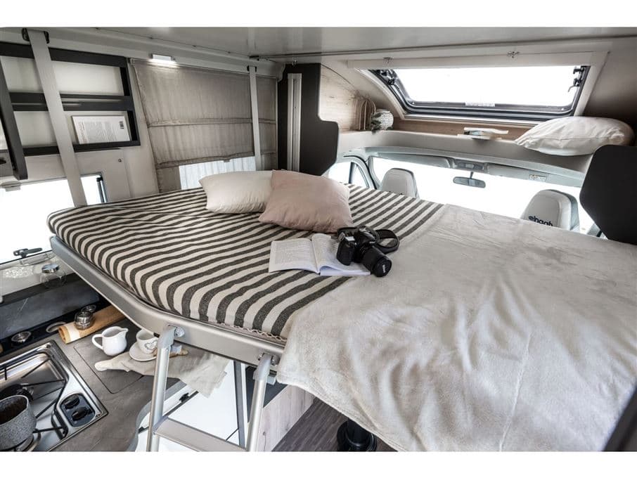 Elnagh T-Loft 582 - miniature 1