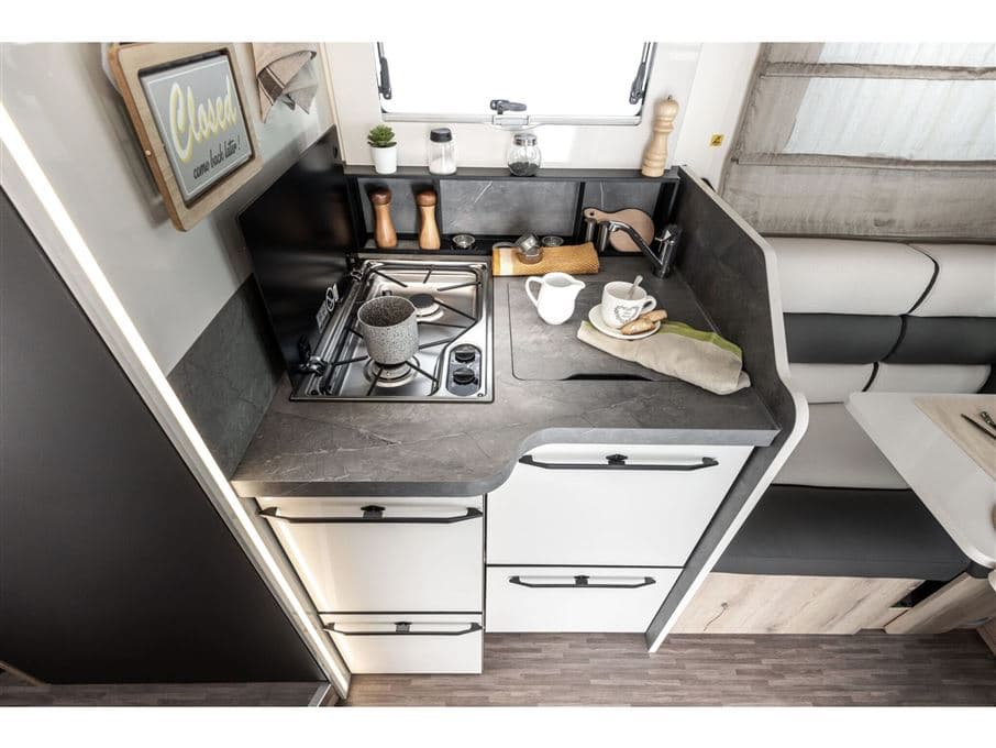 Elnagh T-Loft 582 - miniature 1